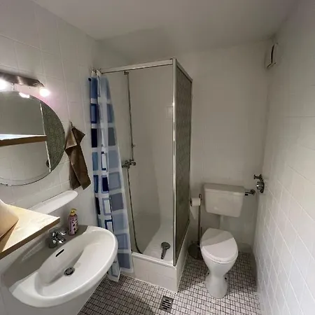 Zentral Gelegene Am Schillerplatz Apartamento Mönchengladbach